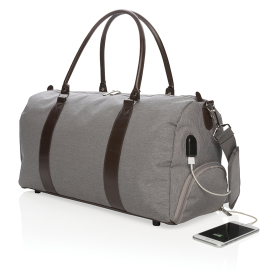 Wochenendtasche mit USB A-Ausgang
